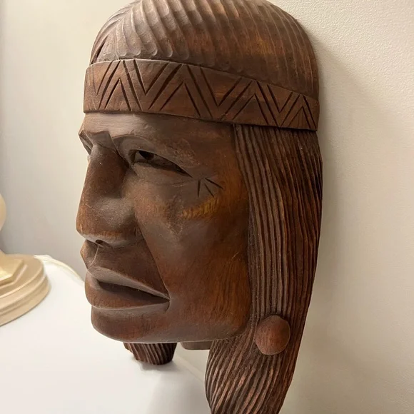 Vintage Hand Carved Wood Native American Indian Head Wall sculpture - Picture 12 of 12
